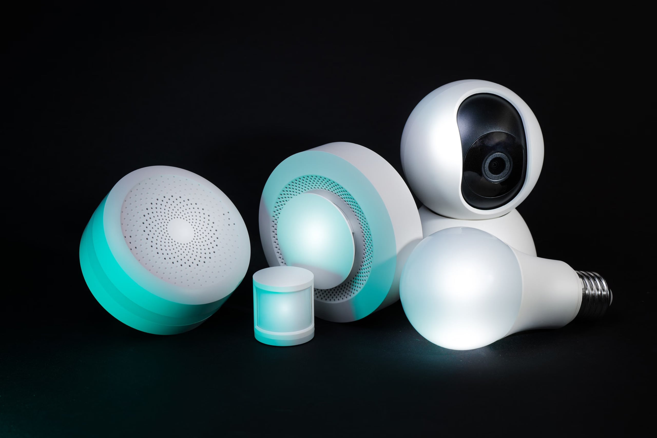 Smart home IoT devices: sensors, a camera and smart bulbs